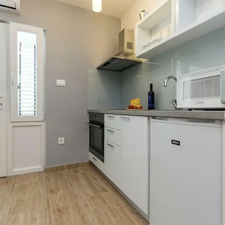 New Cosy And Modern Apartmant Kastela, Split